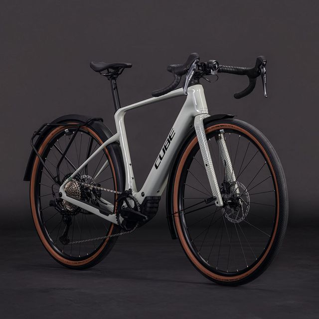 CUBE Nuroad Hybrid C:62 Race 400X FE Gravel sähköpyörä
